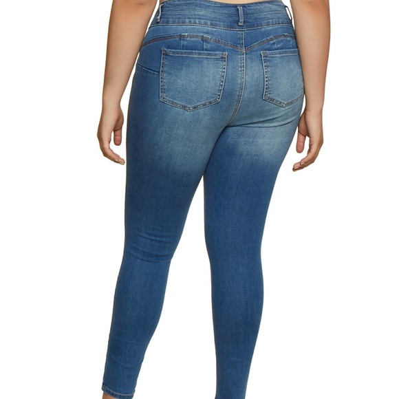 Jeans - Picture 2 of 2